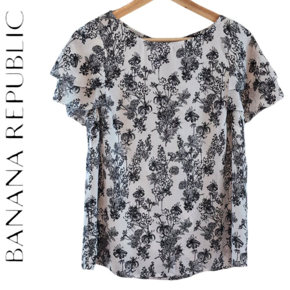 Banana Republic Short Sleeve Flutter Sleeve Blouse White with Black Floral S